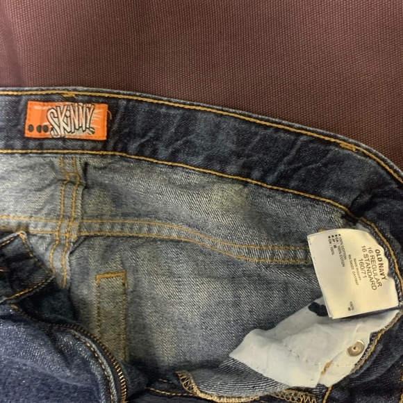 OLD NAVY BOYS BLUE SKINNY STRAIGHT LEG JEANS - Picture 4 of 7